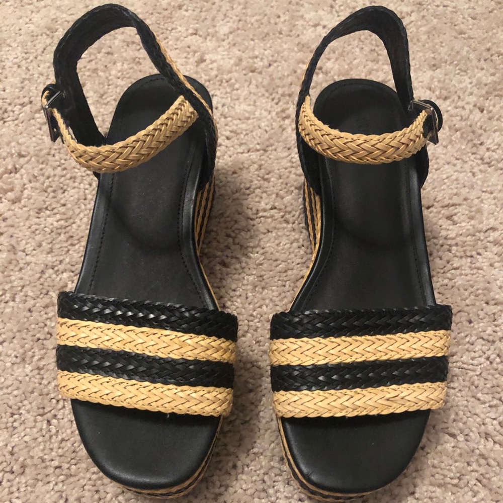 Women’s wedge sandals